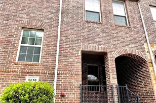 2713 Troutt Dr, Carrollton, TX 75010 - Photo 2