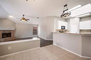 1417 Berne Ln, Lewisville, TX 75067 - Photo 10