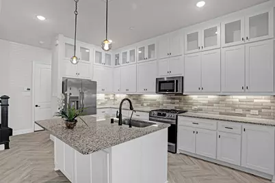 1914 Melinda Lane, Farmers Branch, TX 75234 - Photo 4