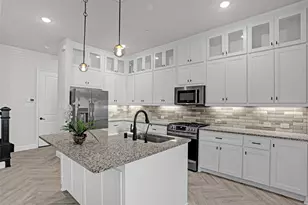 1914 Melinda Ln, Farmers Branch, TX 75234 - Photo 4