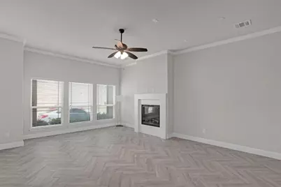 1914 Melinda Lane, Farmers Branch, TX 75234 - Photo 4