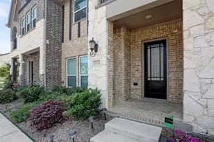 1914 Melinda Ln, Farmers Branch, TX 75234 - Photo 2
