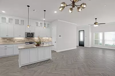 1914 Melinda Lane, Farmers Branch, TX 75234 - Photo 6