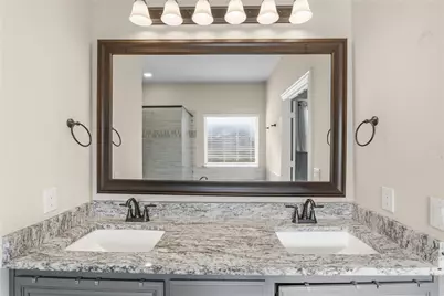 911 Royal Court, Mansfield, TX 76063 - Photo 32