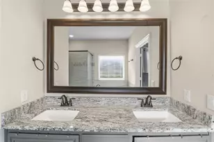 911 Royal Ct, Mansfield, TX 76063 - Photo 32