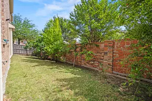 8401 Foothill Dr, Plano, TX 75024 - Photo 32