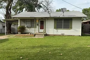 831 Cedar Dr, Mesquite, TX 75149 - Photo 1