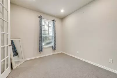 1923 Livingston Road, Irving, TX 75062 - Photo 4