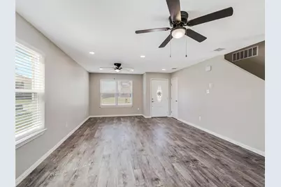 316 Spurlock Drive, Krum, TX 76249 - Photo 10