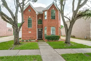 211 Patriot Ln, Euless, TX 76040 - Photo 2