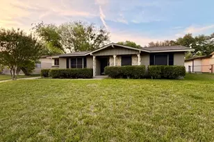 710 Silverstone Dr, Richardson, TX 75080 - Photo 2