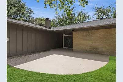 8630 Mediterranean Drive, Dallas, TX 75238 - Photo 36