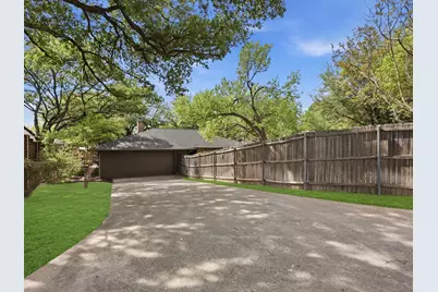 8630 Mediterranean Drive, Dallas, TX 75238 - Photo 40