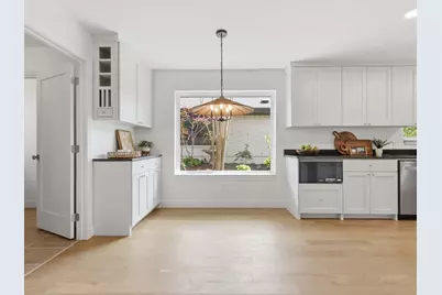 8630 Mediterranean Drive, Dallas, TX 75238 - Photo 12