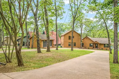 122 Lake Terrace Drive, Mabank, TX 75156 - Photo 2