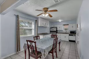 905 SE 3rd St, Grand Prairie, TX 75051 - Photo 24