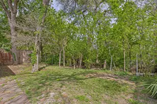 104 Park Cir, McKinney, TX 75069 - Photo 4