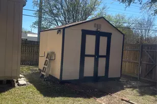 304 Crooked Ln, Mesquite, TX 75149 - Photo 10