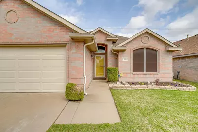 1201 Eastwick Drive, Arlington, TX 76002 - Photo 2