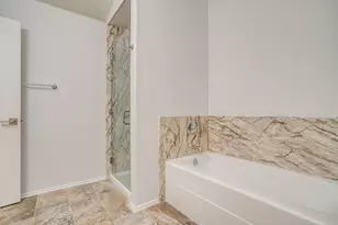 1201 Eastwick Dr, Arlington, TX 76002 - Photo 20