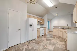 1201 Eastwick Dr, Arlington, TX 76002 - Photo 14