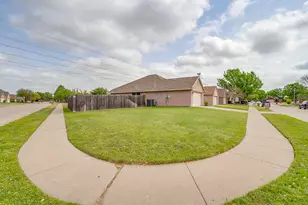 1201 Eastwick Dr, Arlington, TX 76002 - Photo 34