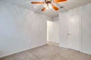 1201 Eastwick Dr, Arlington, TX 76002 - Photo 24