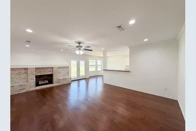 1000 Dorsey Street, Burleson, TX 76028 - Photo 4