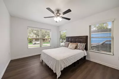 1005 Iowa Street, Irving, TX 75060 - Photo 20