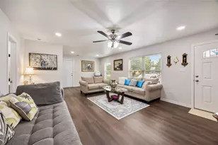 1005 Iowa St, Irving, TX 75060 - Photo 12