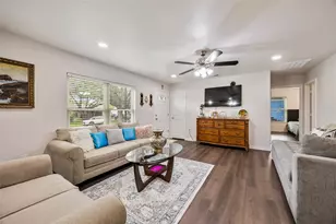 1005 Iowa St, Irving, TX 75060 - Photo 10
