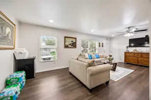 1005 Iowa St, Irving, TX 75060 - Photo 12
