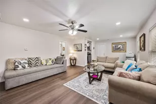 1005 Iowa St, Irving, TX 75060 - Photo 6