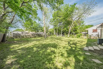 2703 Gus Thomasson Road, Dallas, TX 75228 - Photo 20