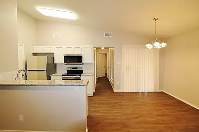 6620 S Creek Drive, Fort Worth, TX 76133 - Photo 6