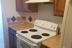 1801 Georgia St, Arlington, TX 76012 - Photo 4