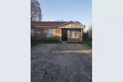 1801 Georgia Street, Arlington, TX 76012 - Photo 1