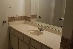 1801 Georgia St, Arlington, TX 76012 - Photo 10