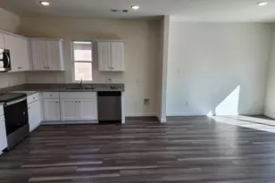 10321 Rosegreen Ln, Fort Worth, TX 76036 - Photo 2