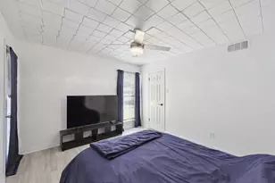 9520 Royal Ln, Dallas, TX 75243 - Photo 24