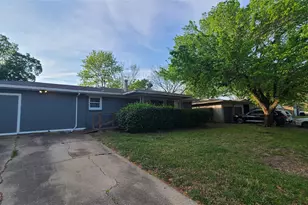 4653 Selkirk Dr, Fort Worth, TX 76109 - Photo 2