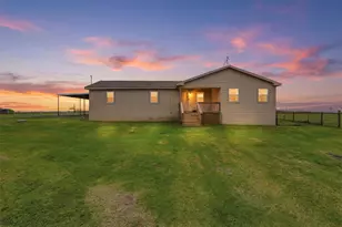 1051 Pigg Rd, Waxahachie, TX 75165 - Photo 1