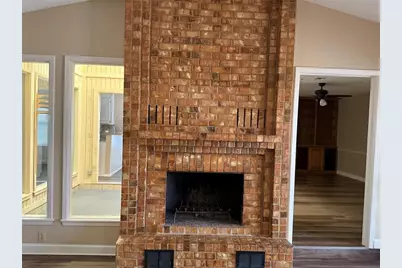 703 E Murco Drive, Mineral Wells, TX 76067 - Photo 6