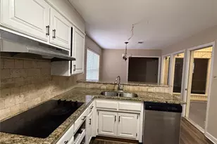 703 E Murco Dr, Mineral Wells, TX 76067 - Photo 12