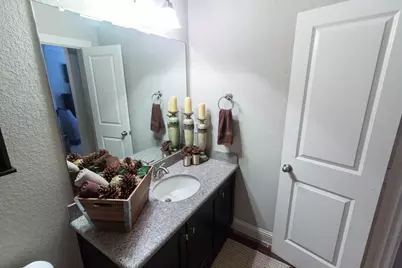 1605 Brook Glen Drive, Euless, TX 76039 - Photo 16