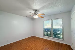 701 Daniels Dr, Crowley, TX 76036 - Photo 16