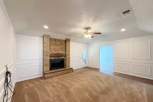 701 Daniels Dr, Crowley, TX 76036 - Photo 6