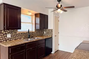 701 Daniels Dr, Crowley, TX 76036 - Photo 12