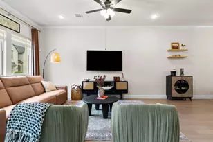 1888 Melinda Ln, Farmers Branch, TX 75234 - Photo 8