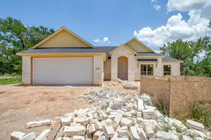 320 Rita Rdg Ct, Millsap, TX 76066 - Photo 2